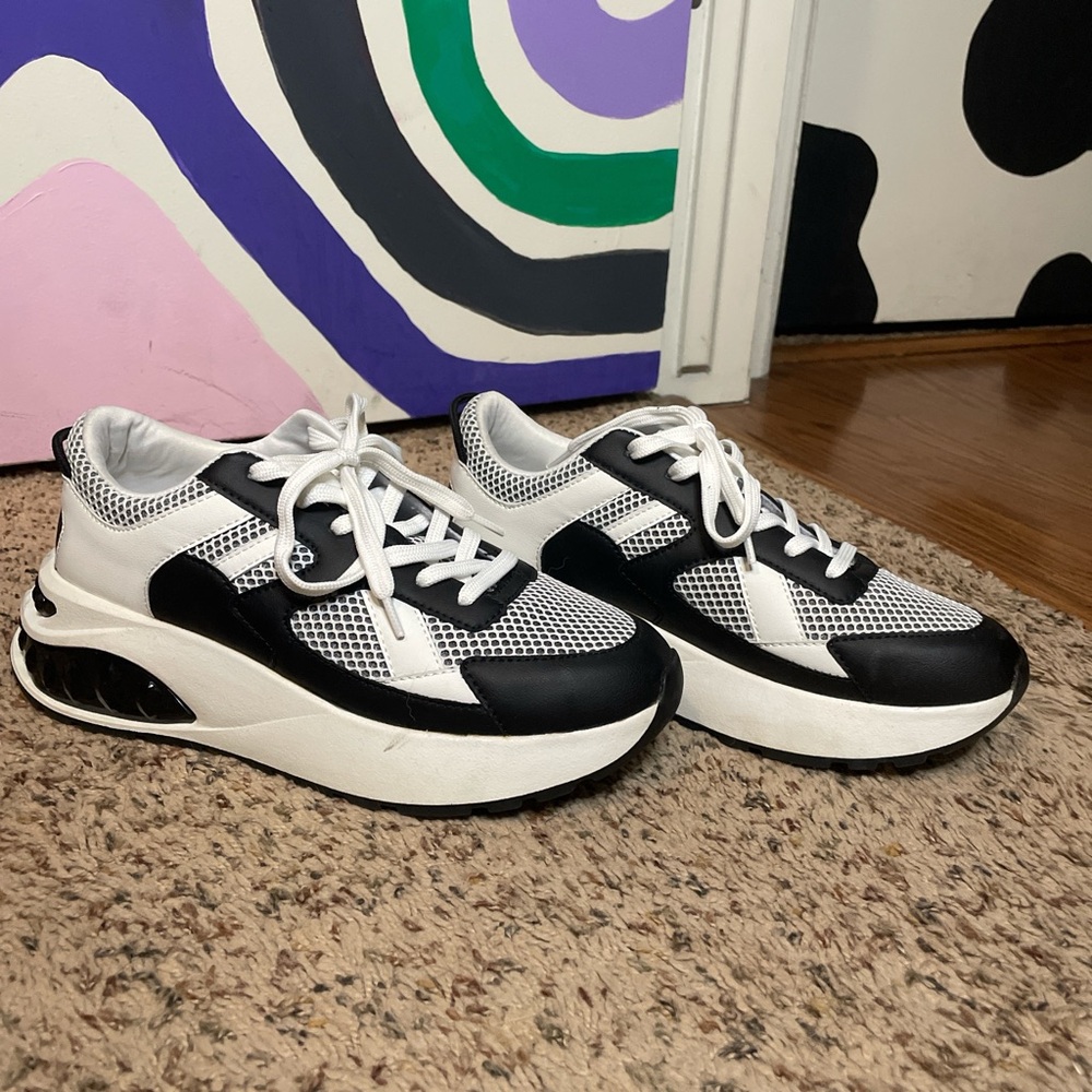 Platform Black/White Sneakers